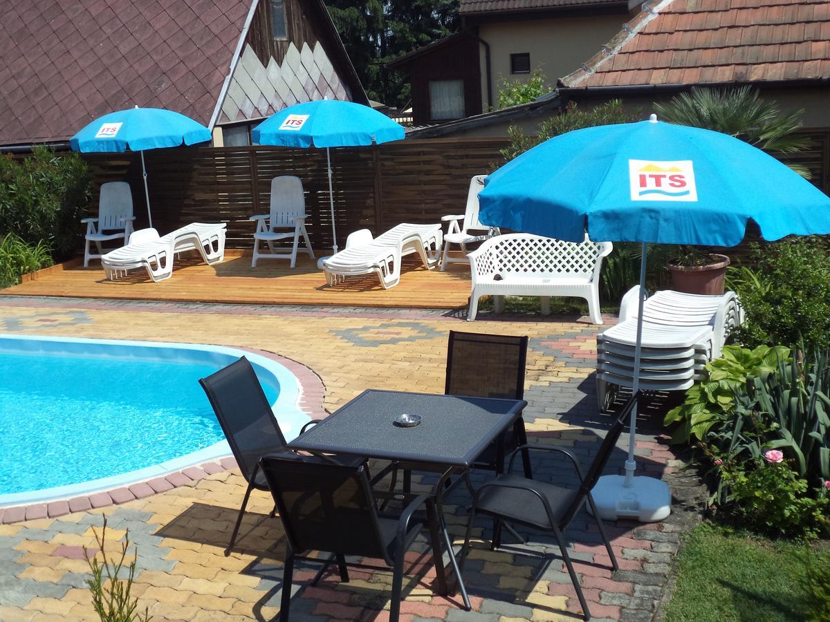 Hotel Holp Panzio Balatonföldvár Zewnętrze zdjęcie